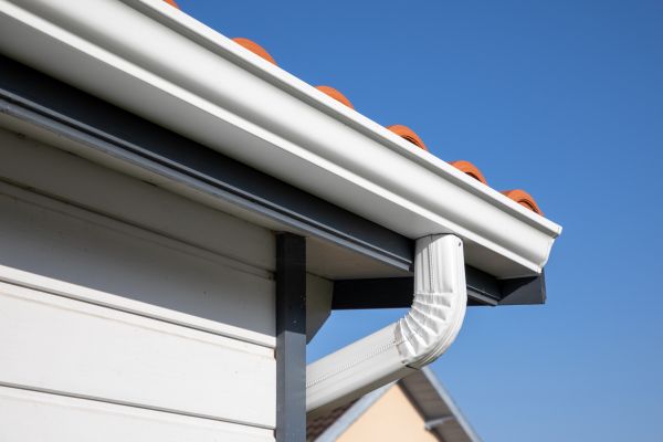 Roof Gutter Repair